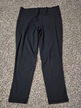 Classic Black Cropped Active Leggings